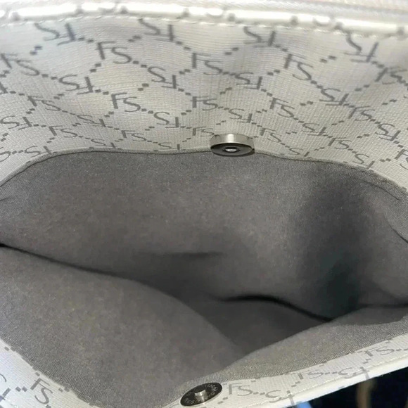 Franco Sarto Women’s Monogram Floral White Vegan Crossbody Purse Bag Wedding - Picture 7 of 16